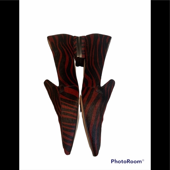 27 Edit by Naturalizer Cowhair Loafer, Sz 6 - Picture 7 of 10